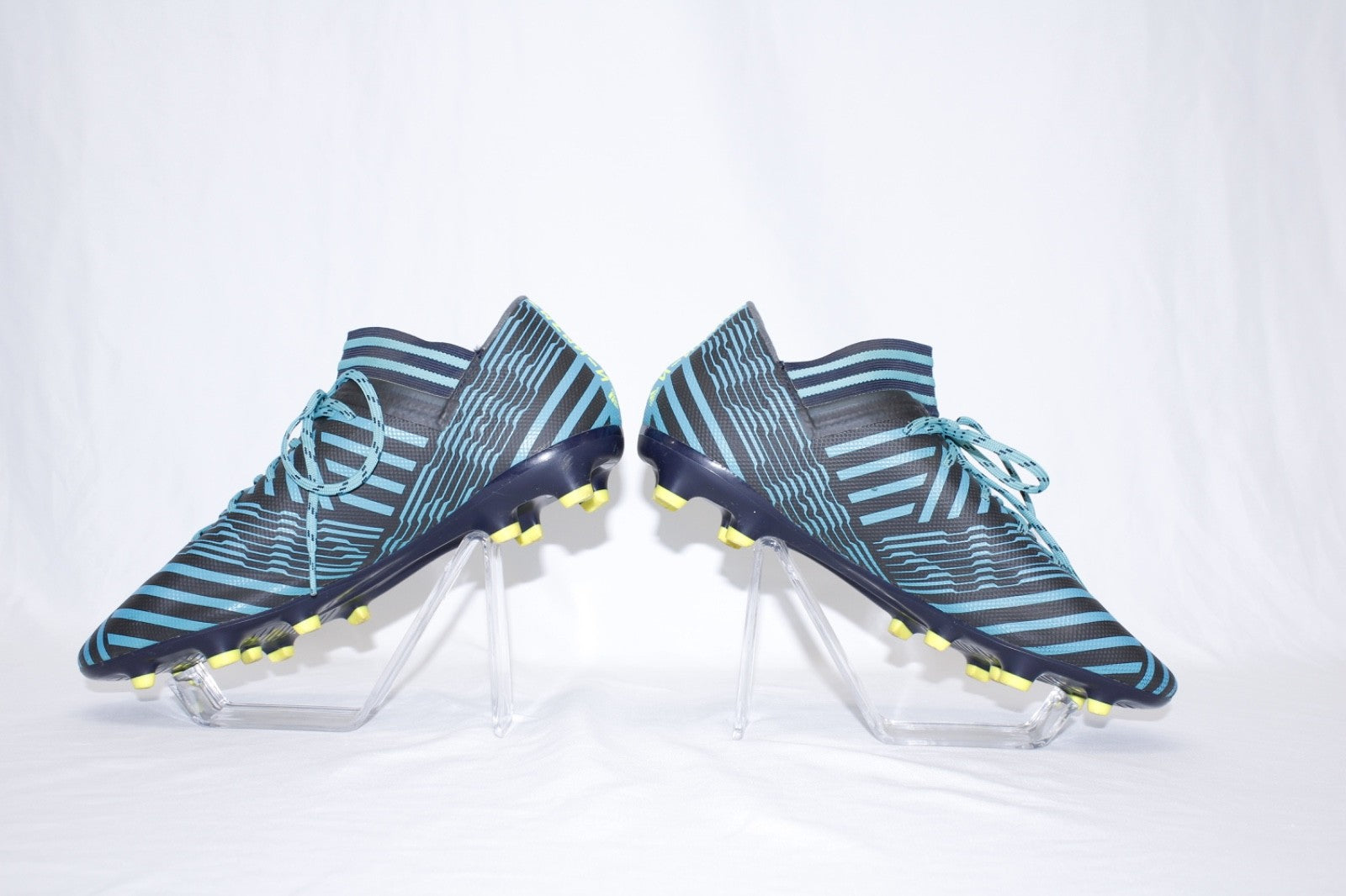 Adidas Nemeziz 17.3 Messi Soccer Cleat Sneakers Men's Size US 9.5