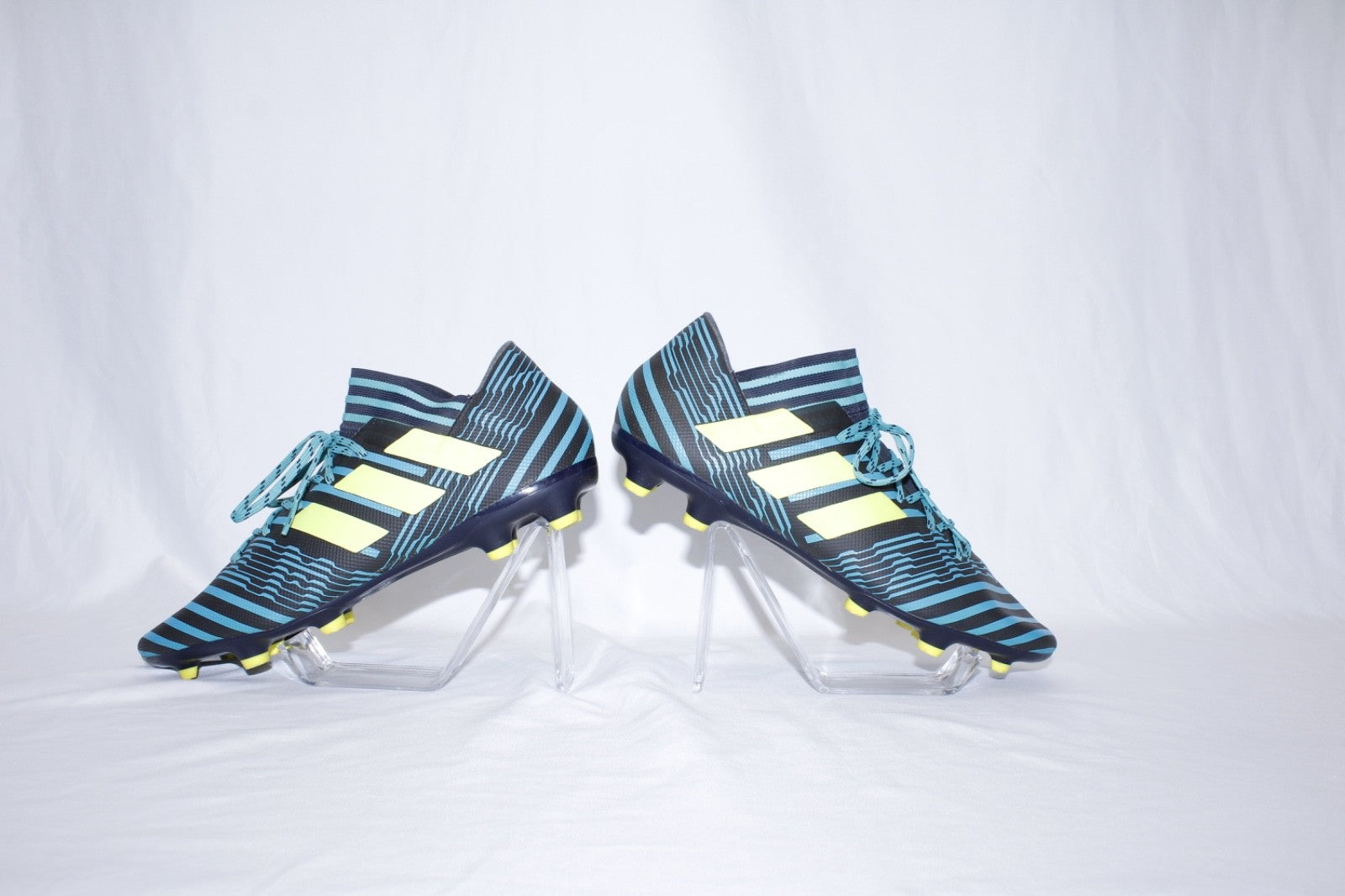 Adidas Nemeziz 17.3 Messi Soccer Cleat Sneakers Men's Size US 9.5